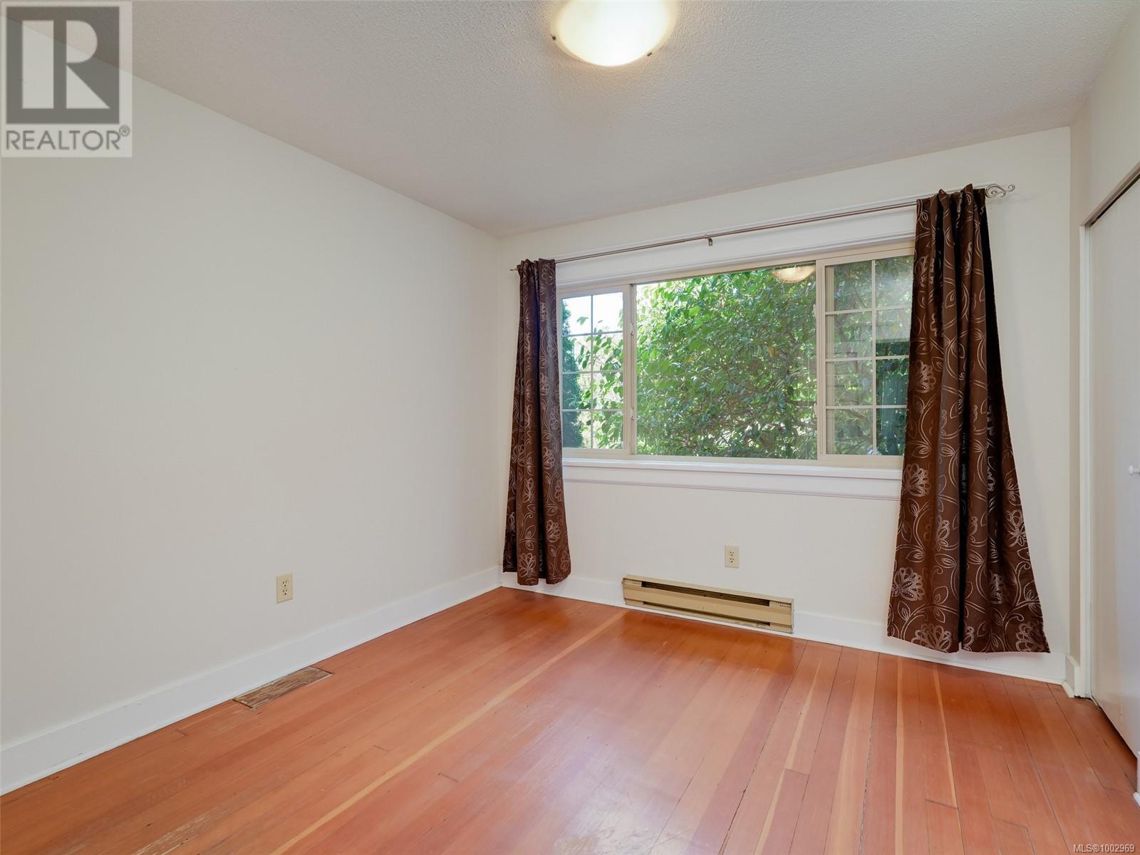 1530 CLIVE DR - Image 14