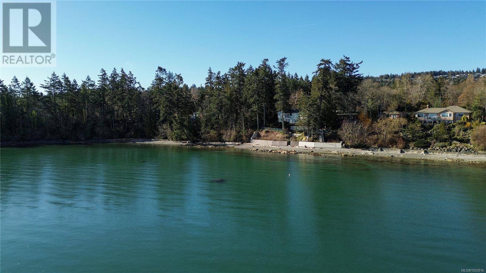  9005 Lochside Drive, North Saanich
