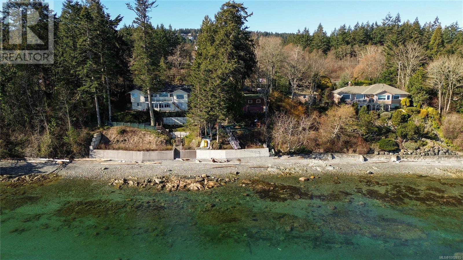 9005 Lochside Drive, North Saanich