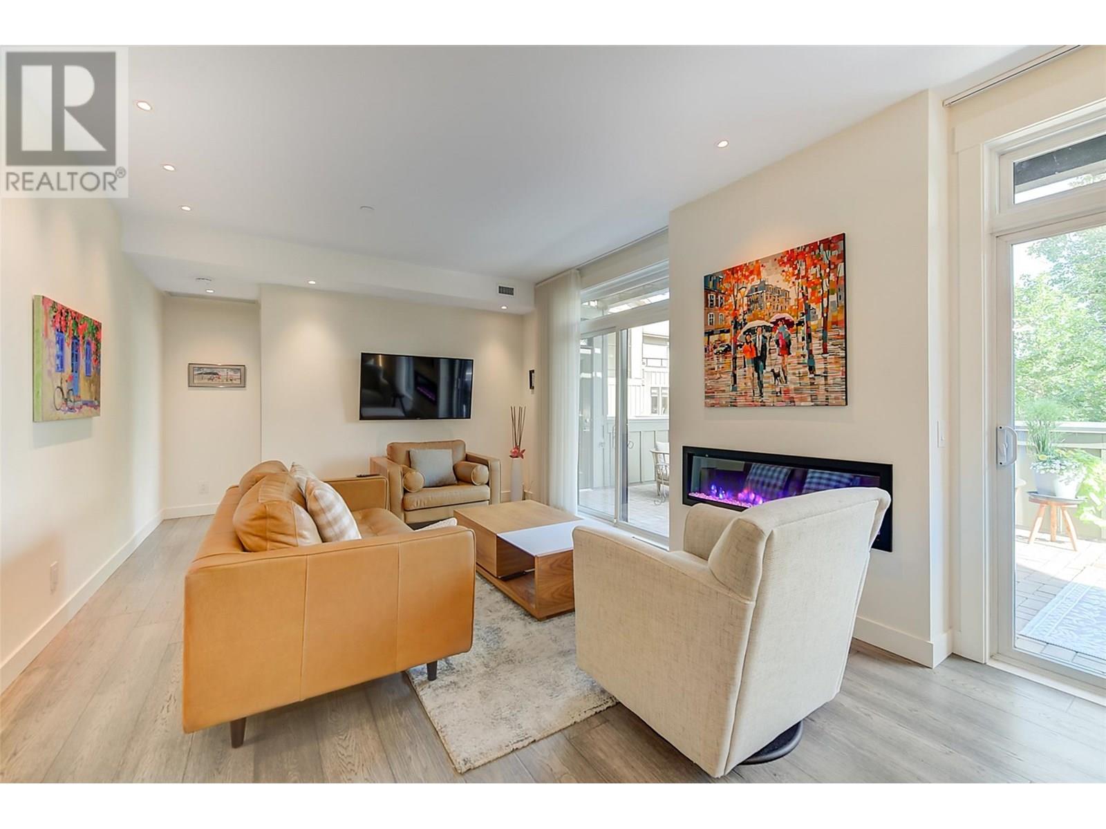 302 2901 Abbott Street, Kelowna