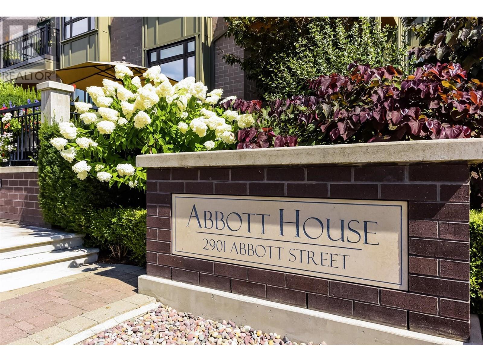 302 2901 Abbott Street, Kelowna