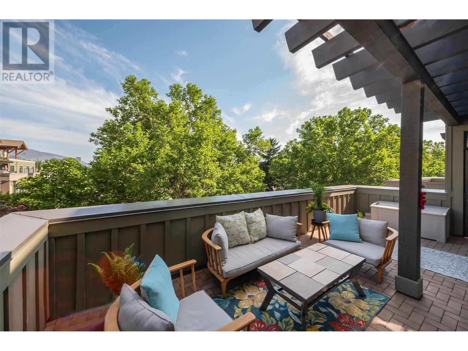 302 2901 Abbott Street, Kelowna
