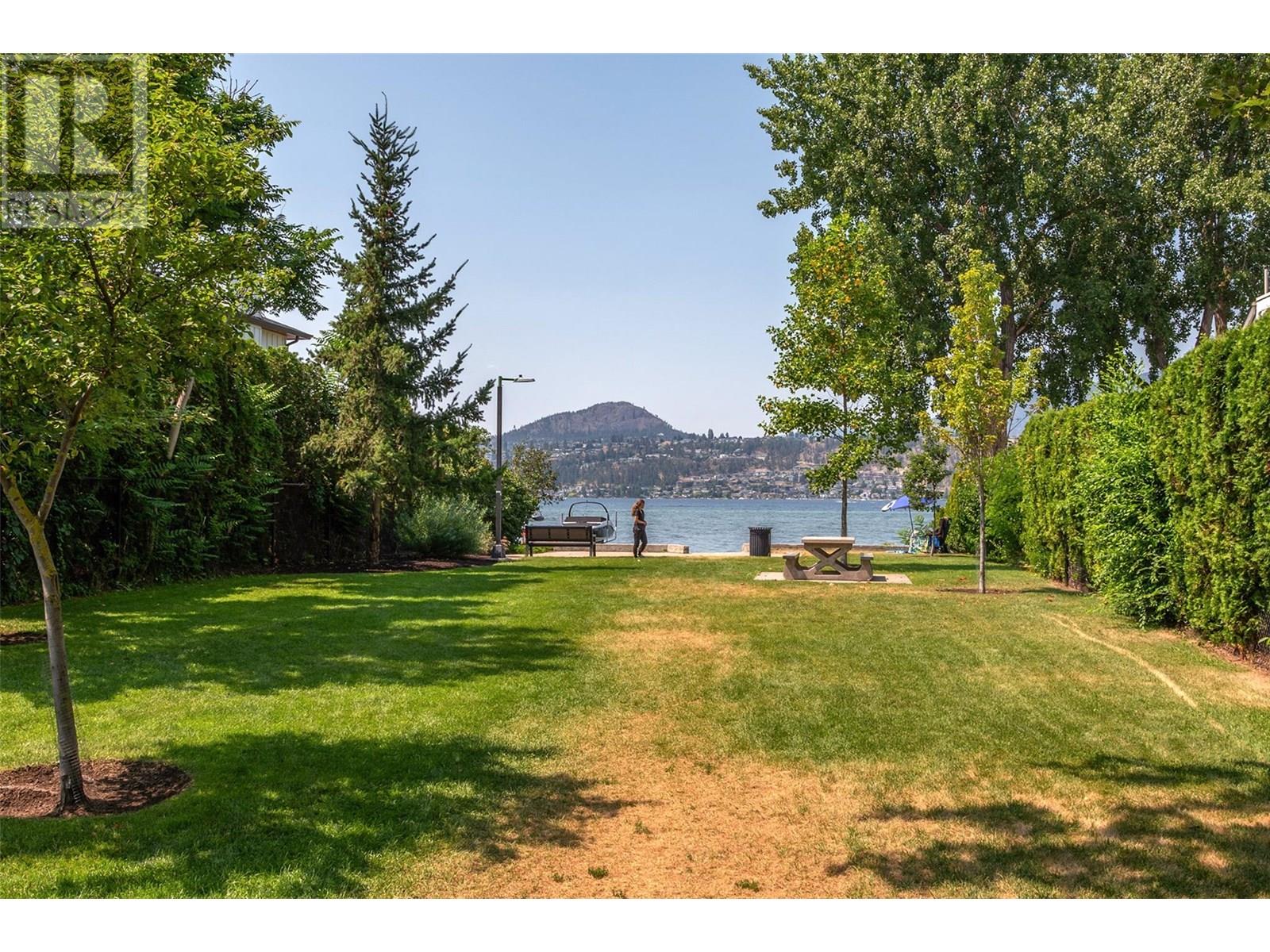 302 2901 Abbott Street, Kelowna