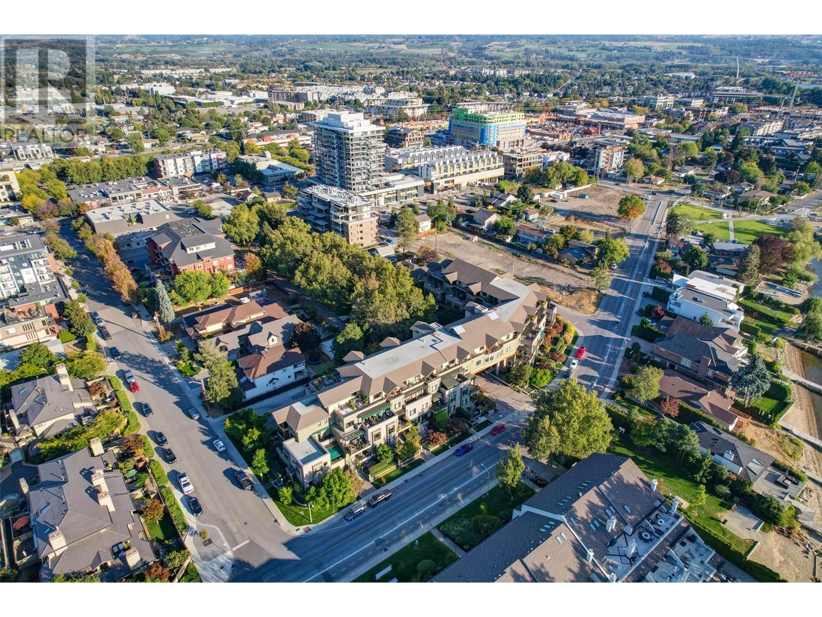 302 2901 Abbott Street, Kelowna