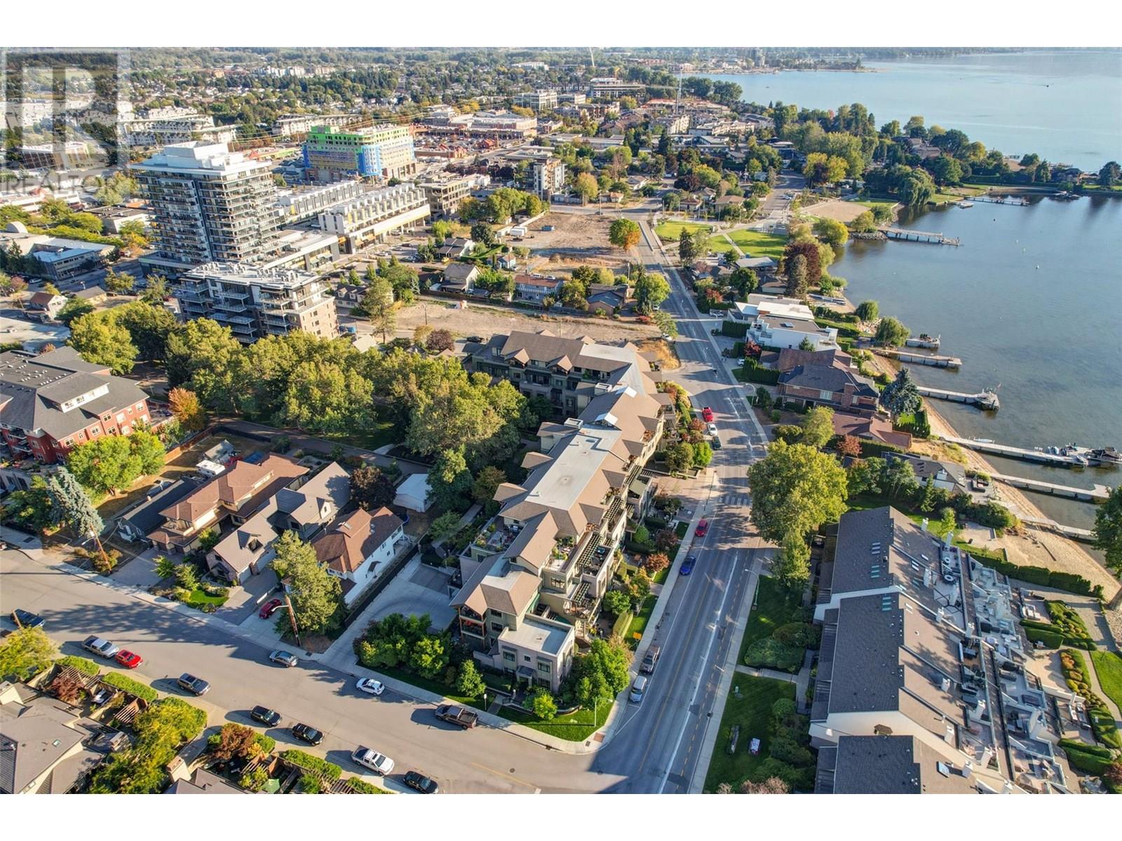 302 2901 Abbott Street, Kelowna