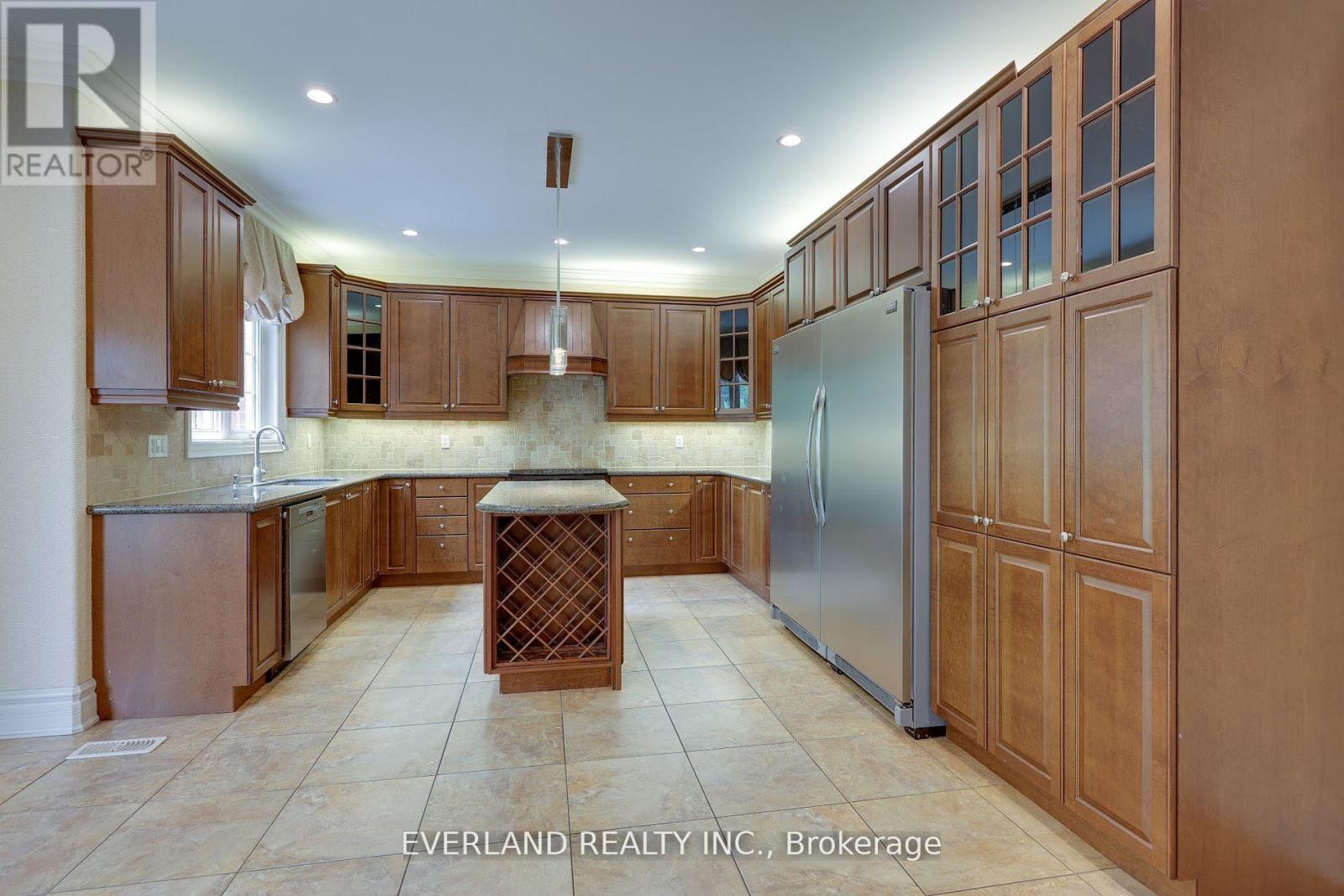 Single Family House for Sale in  LADY FENYROSE AVENUE Vaughan (Patterson) 