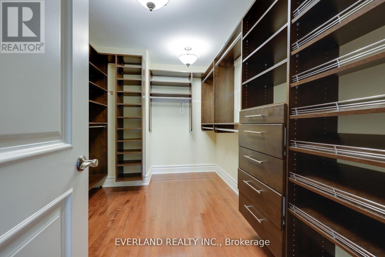 Single Family House for Sale in  LADY FENYROSE AVENUE Vaughan (Patterson) 