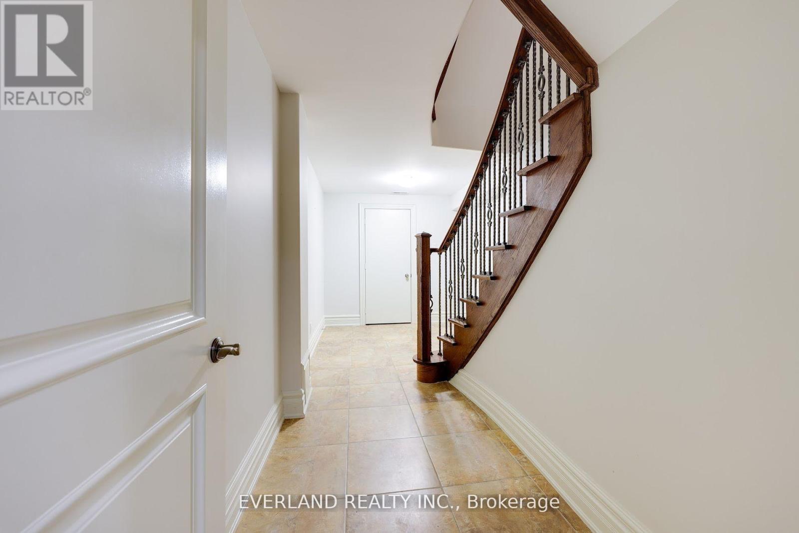 Single Family House for Sale in  LADY FENYROSE AVENUE Vaughan (Patterson) 