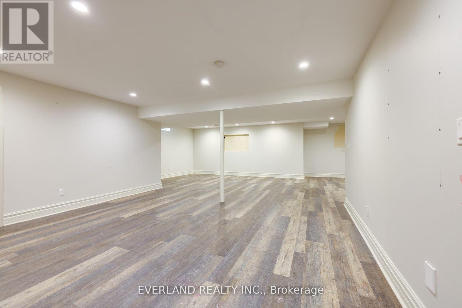 Single Family House for Sale in  LADY FENYROSE AVENUE Vaughan (Patterson) 