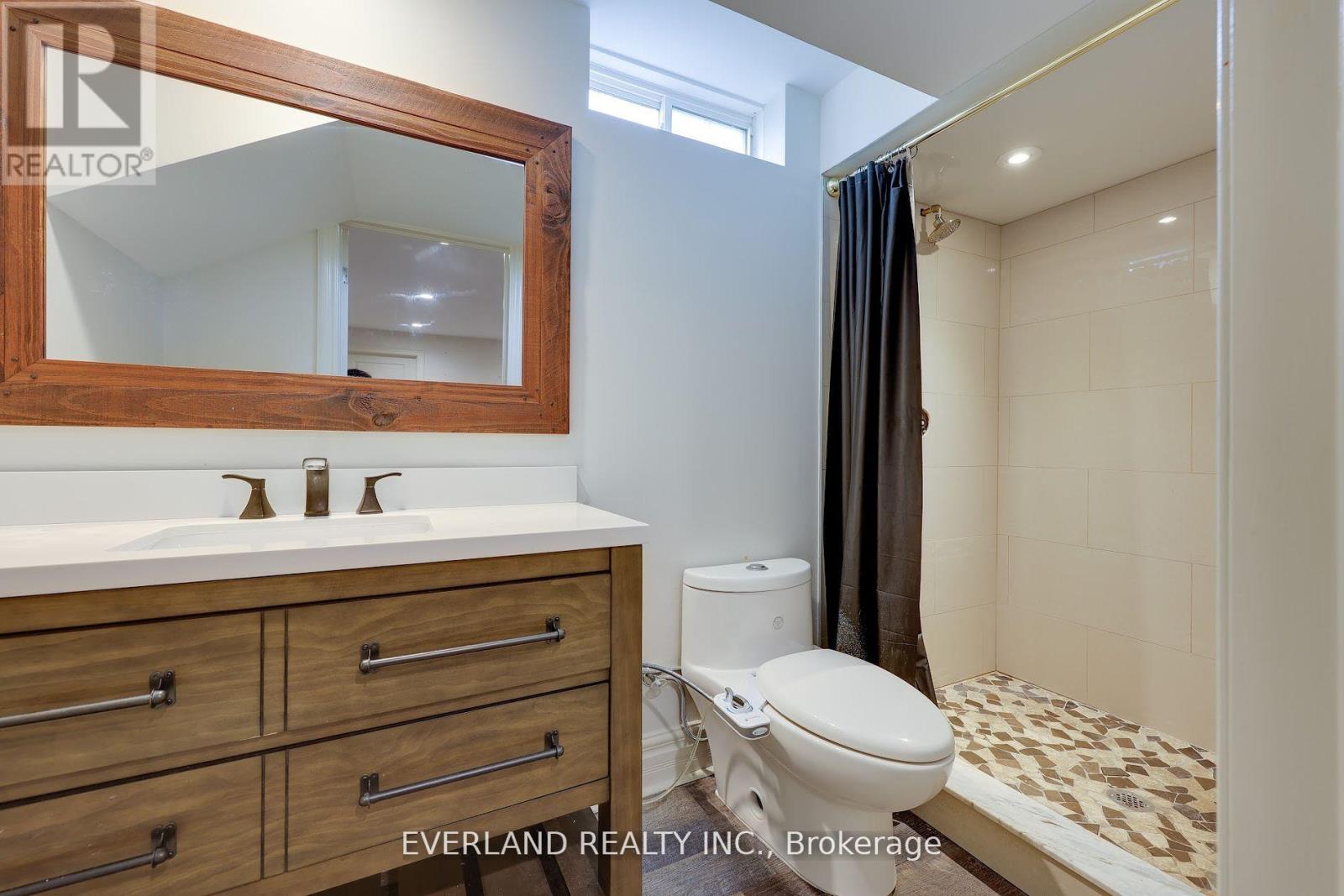 Single Family House for Sale in  LADY FENYROSE AVENUE Vaughan (Patterson) 