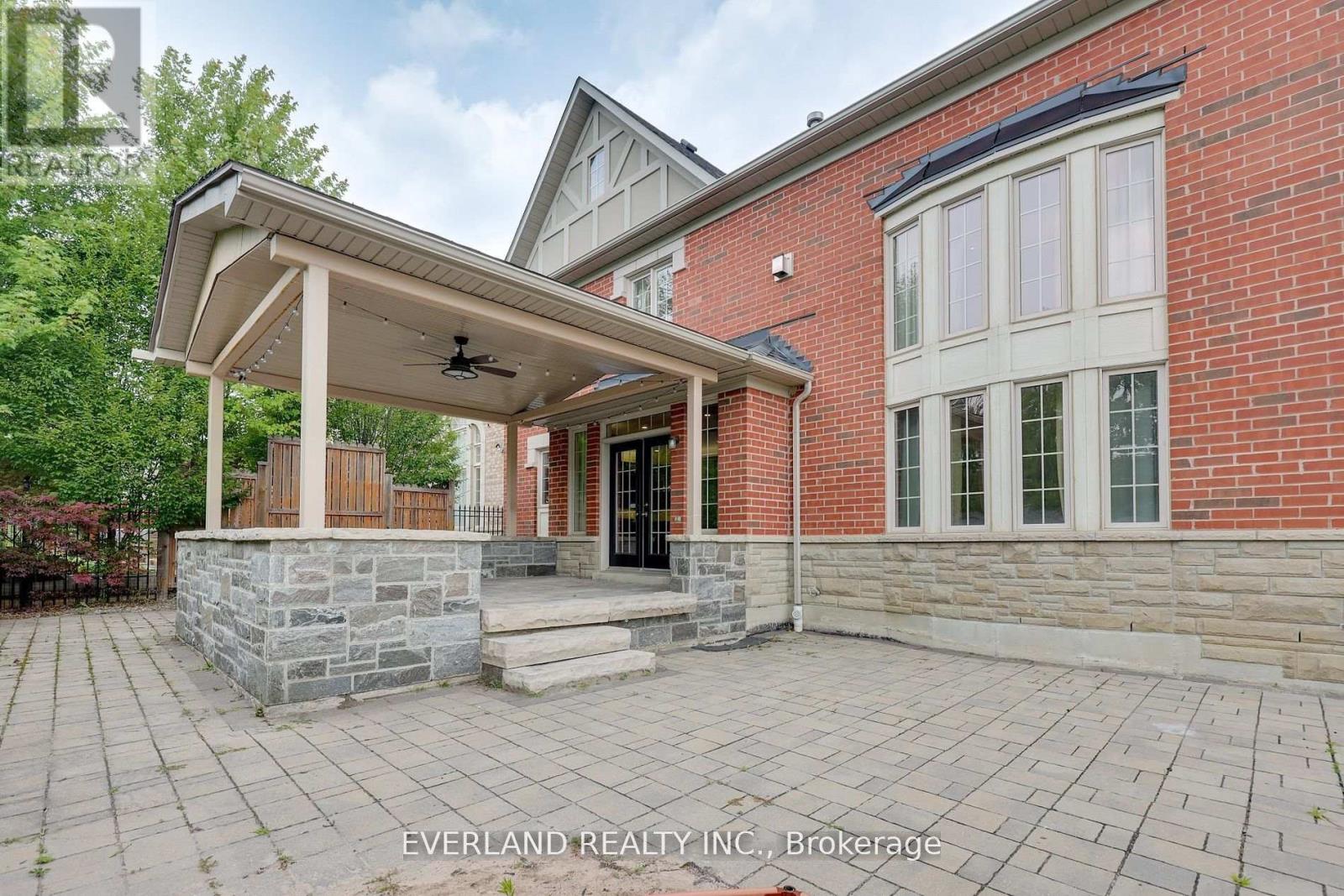 Single Family House for Sale in  LADY FENYROSE AVENUE Vaughan (Patterson) 