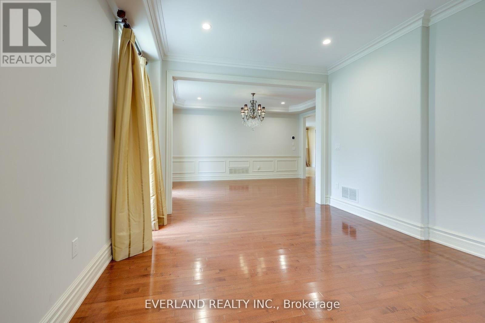 Single Family House for Sale in  LADY FENYROSE AVENUE Vaughan (Patterson) 