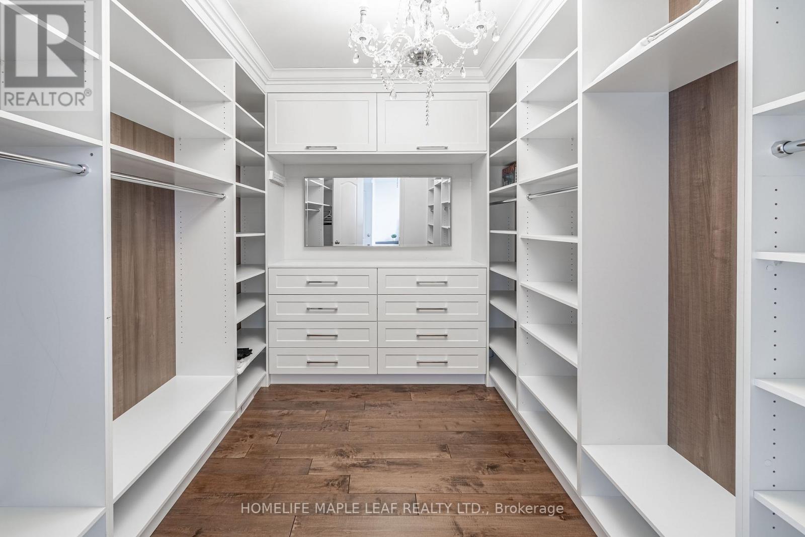 Single Family House for Sale in  MAURIER BOULEVARD Vaughan (Patterson) 