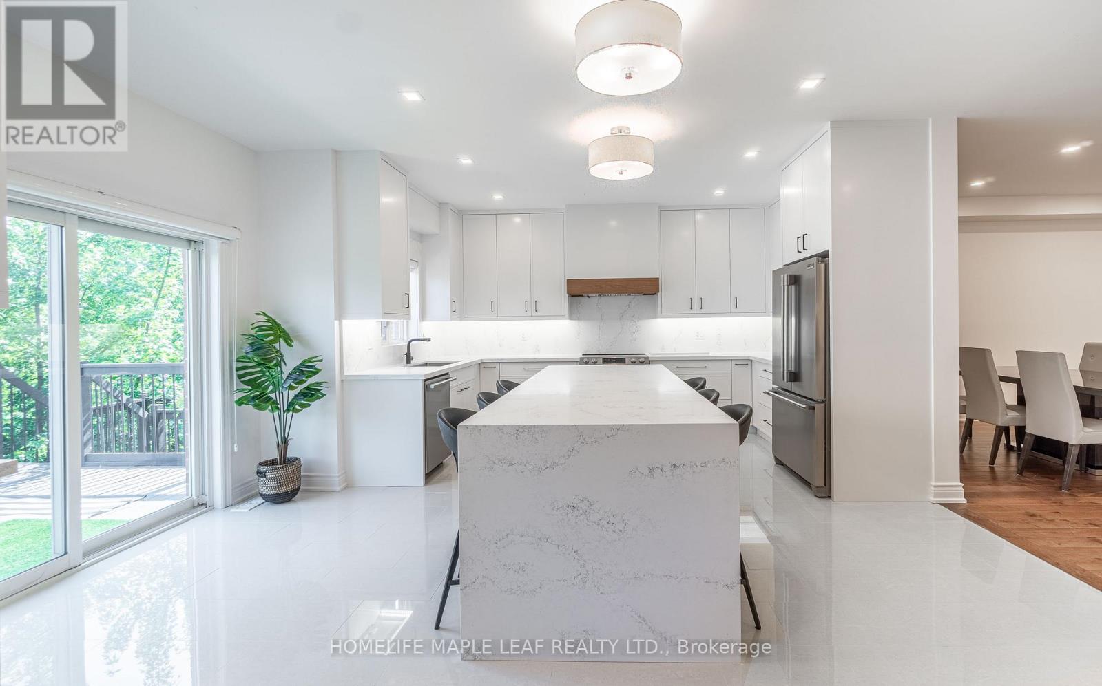 Single Family House for Sale in  MAURIER BOULEVARD Vaughan (Patterson) 