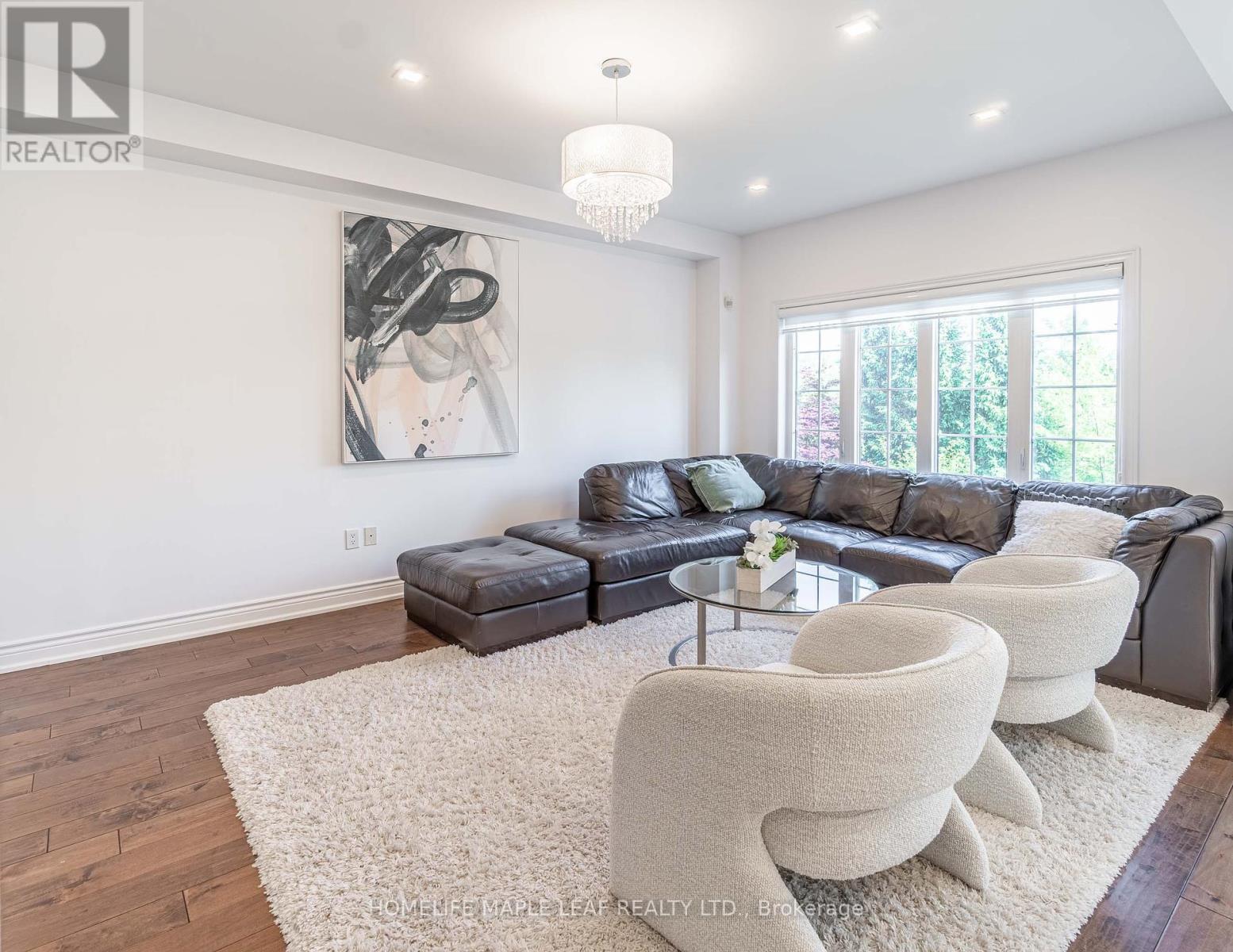 Single Family House for Sale in  MAURIER BOULEVARD Vaughan (Patterson) 
