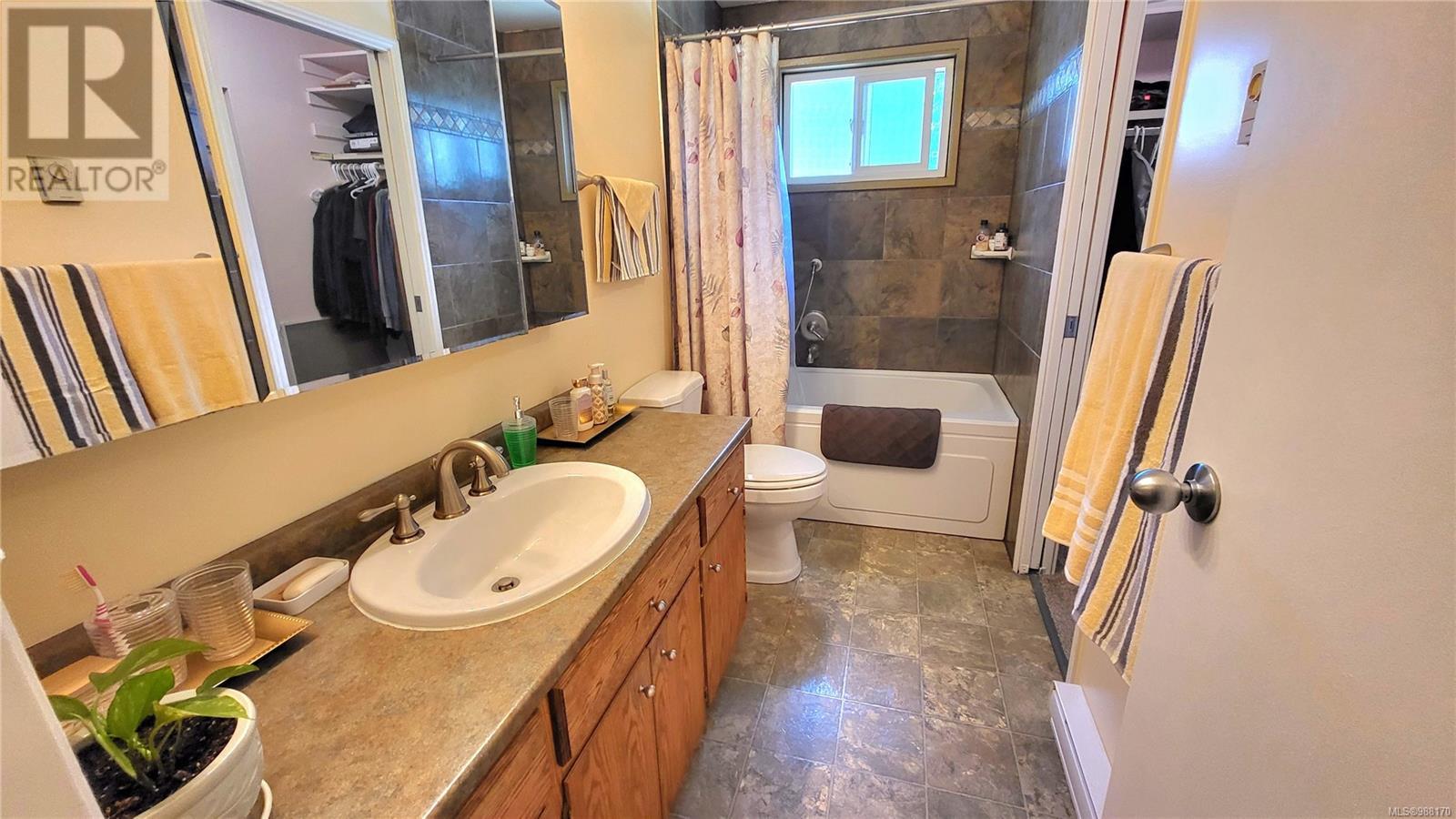 5929 Beaver Creek Rd, Port Alberni real estate listing 988170