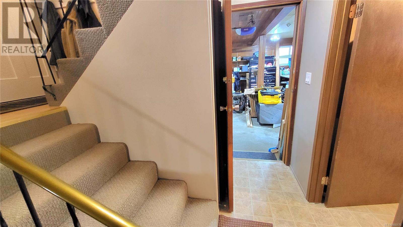 5929 Beaver Creek Rd, Port Alberni real estate listing 988170