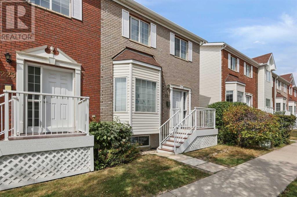 Single Family House for Sale in  Citadel Lane NW Citadel Calgary 