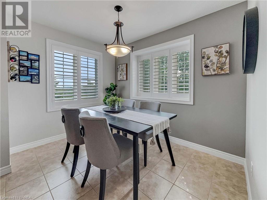 Photo 4 of 656 Woodlawn Road E Unit B, Guelph ON