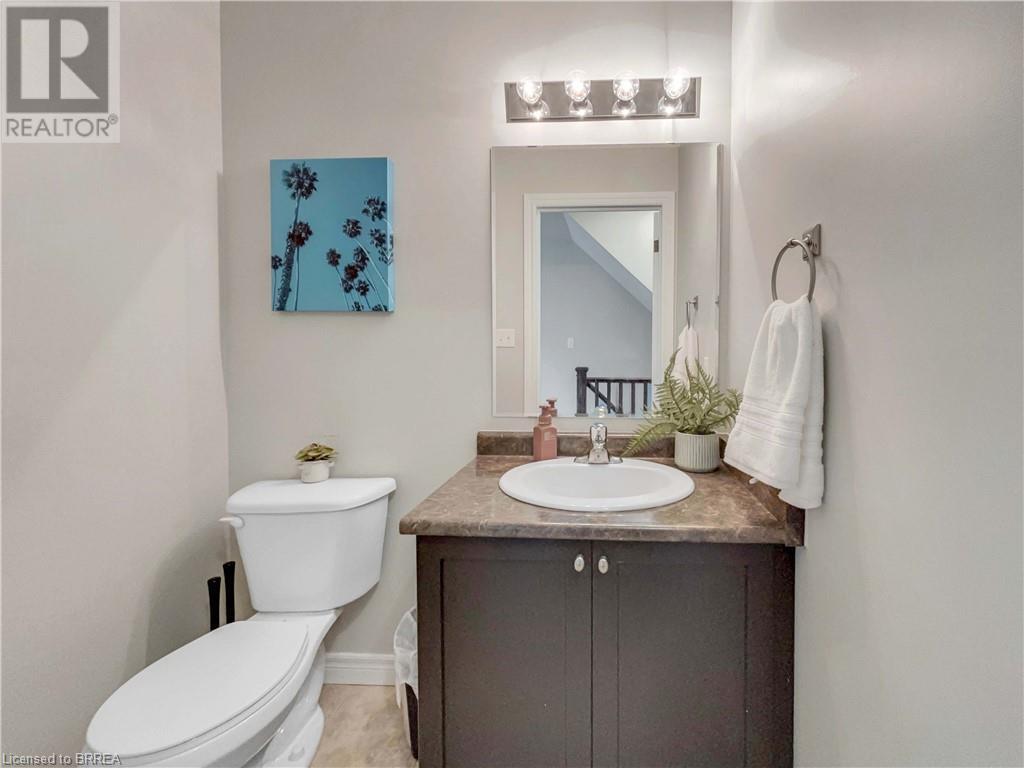 Photo 8 of 656 Woodlawn Road E Unit B, Guelph ON