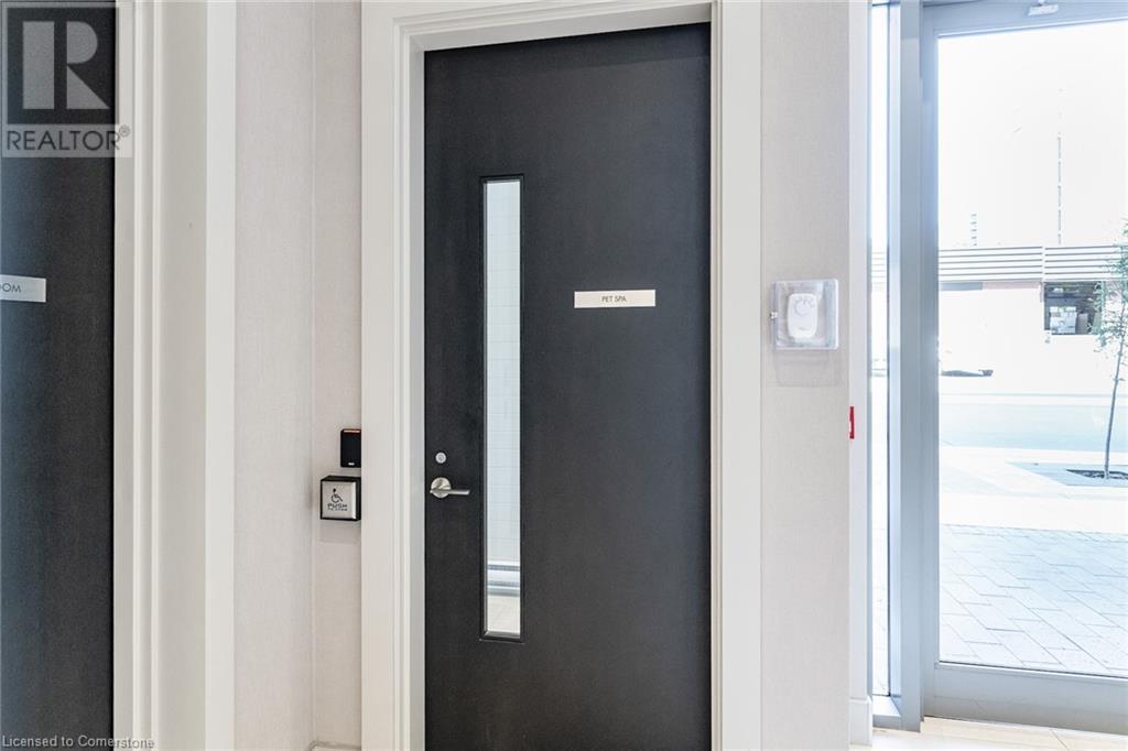 Photo 17 of 212 King William Street Unit 818, Hamilton ON