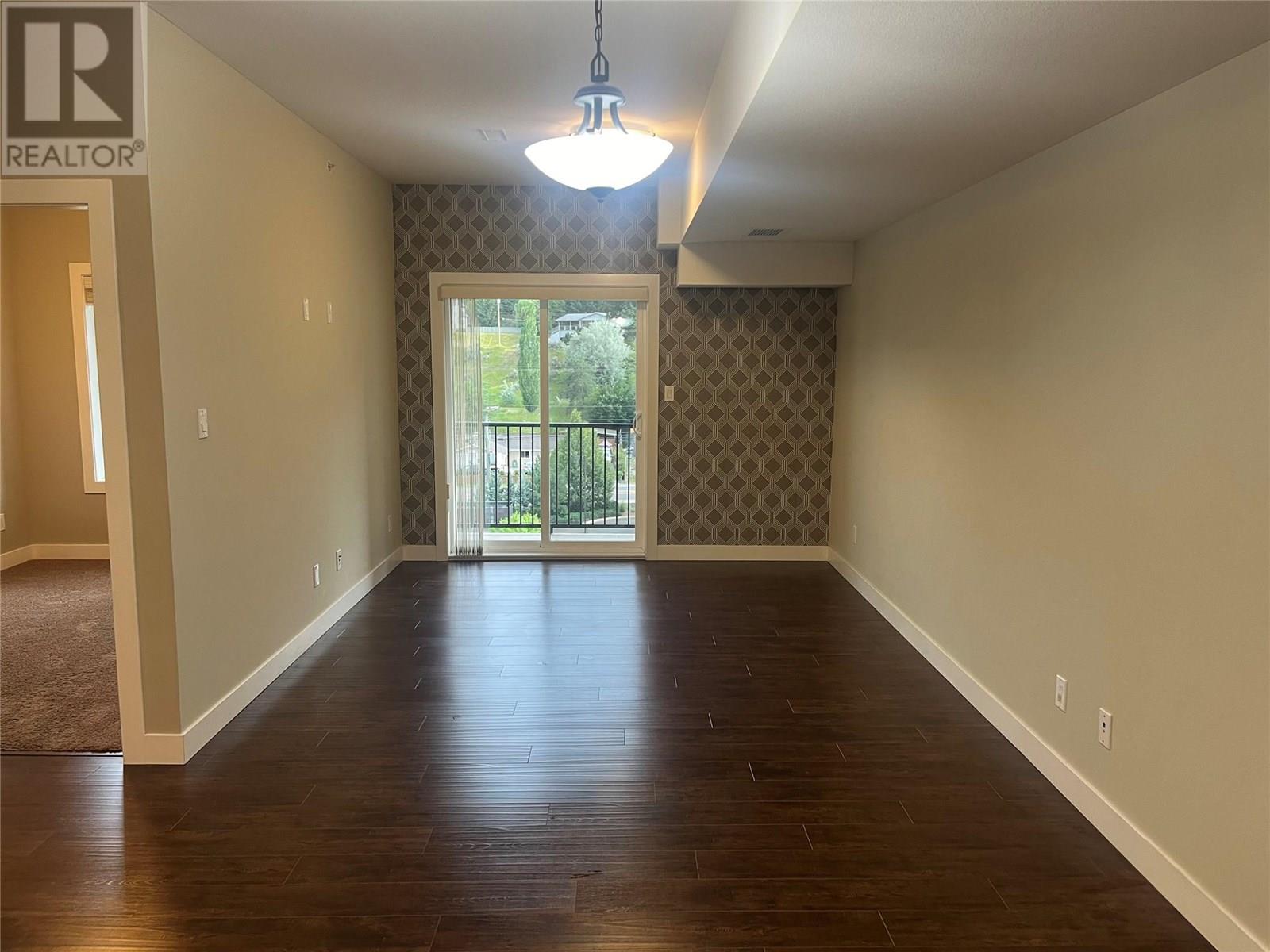 #504 5170 DALLAS DRIVE - Image 6