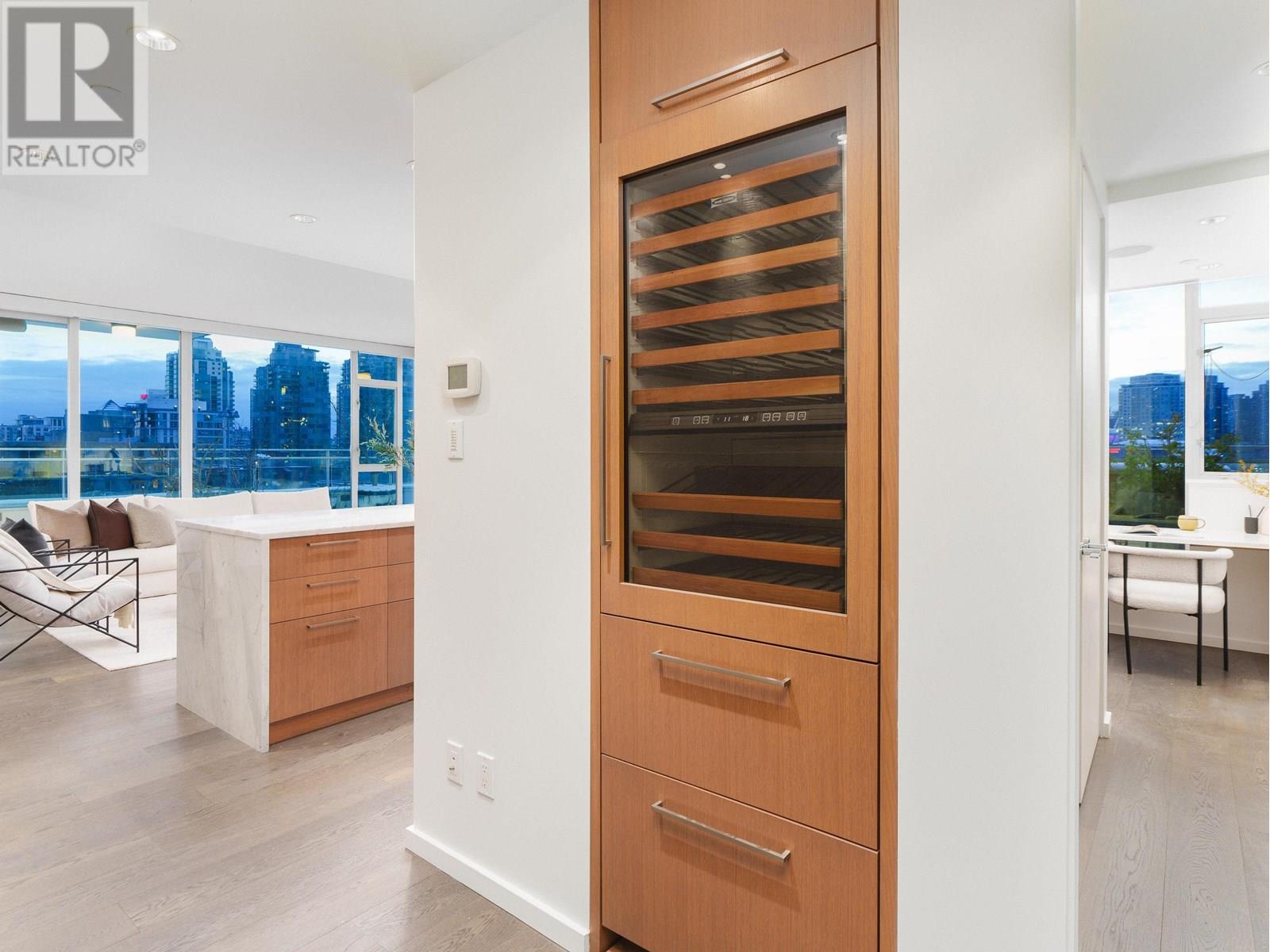 Photo 13 of 801 221 Union Street, Vancouver BC