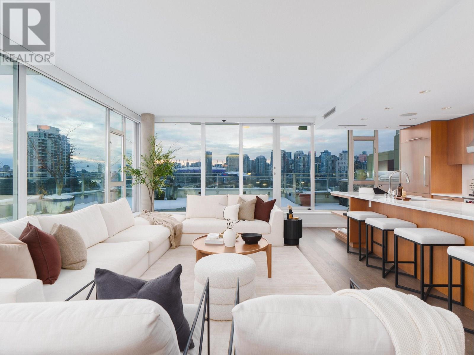 Photo 5 of 801 221 Union Street, Vancouver BC