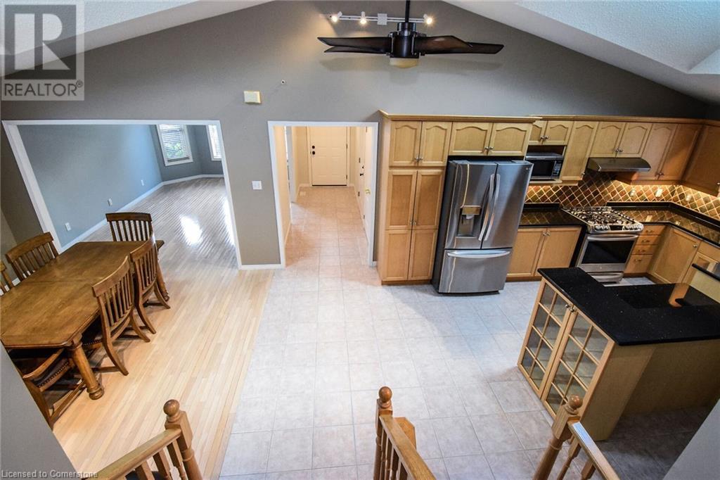 Photo 38 of 67 Lawnhurst Drive, Hamilton ON