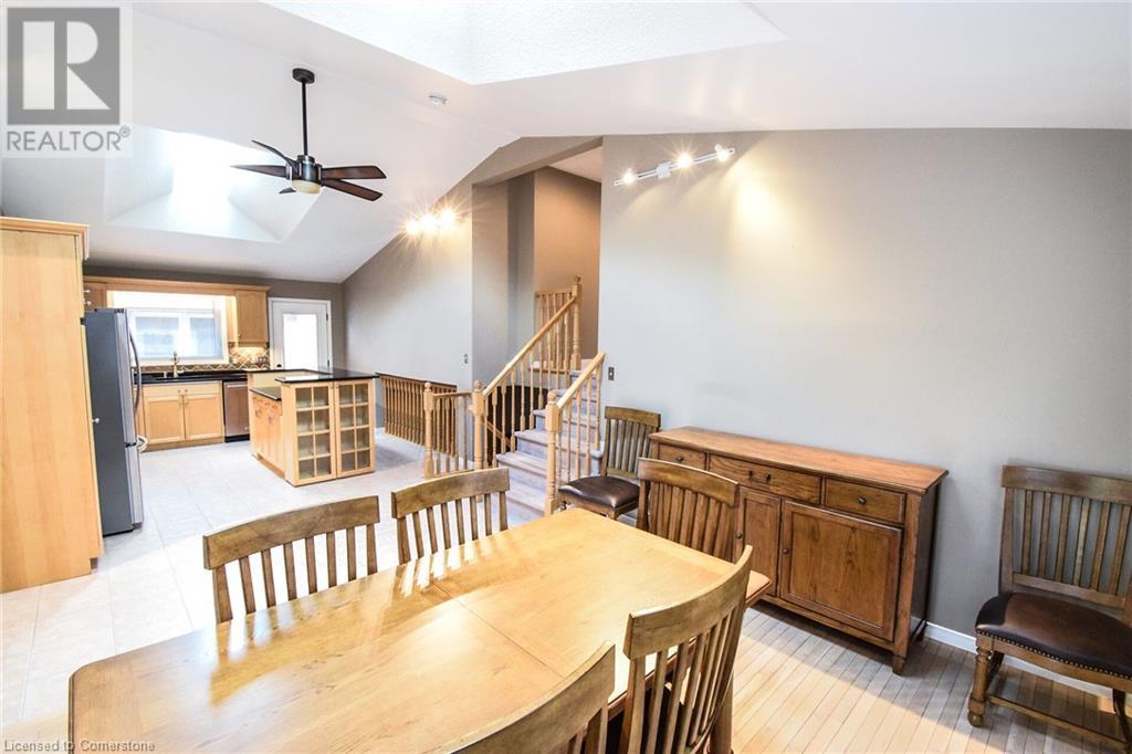 Photo 12 of 67 Lawnhurst Drive, Hamilton ON