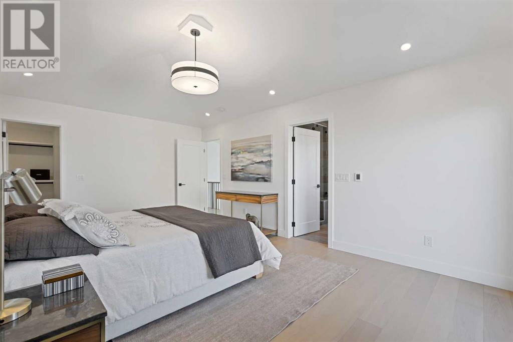 Single Family House for Sale in   Avenue SW Bankview Calgary 
