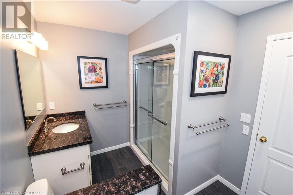 Photo 44 of 67 Lawnhurst Drive, Hamilton ON