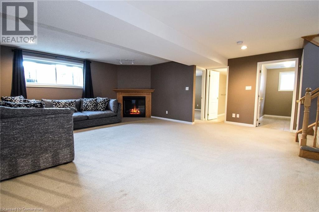 Photo 49 of 67 Lawnhurst Drive, Hamilton ON