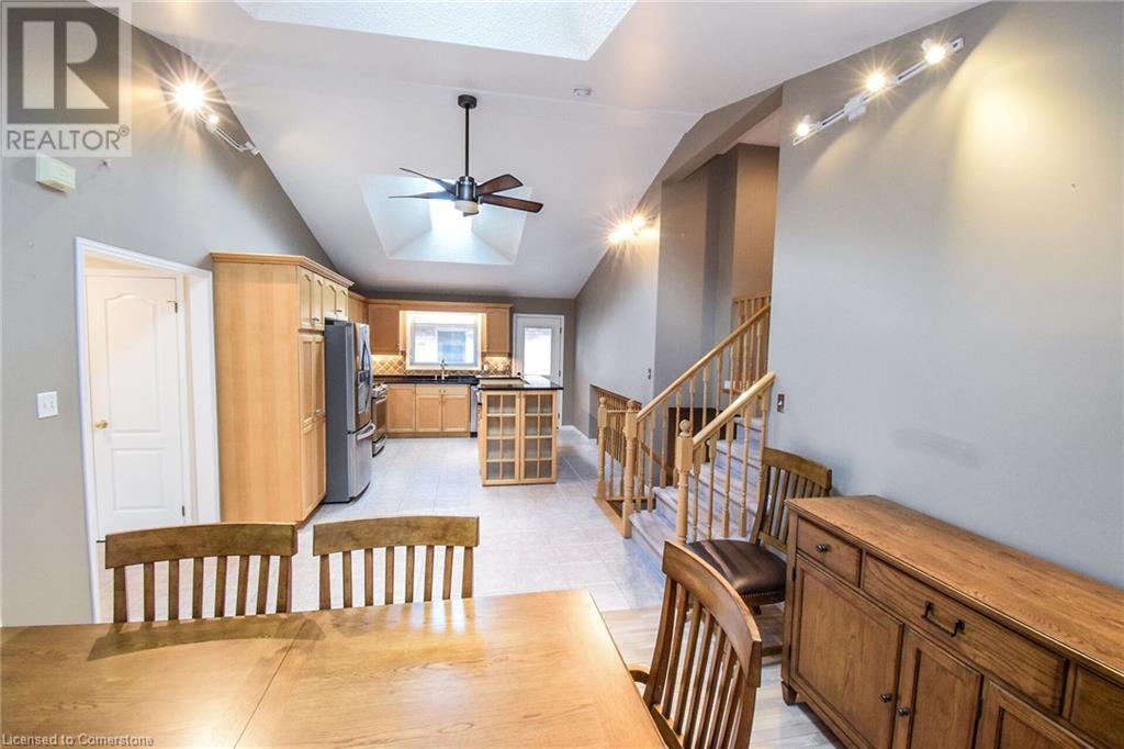 Photo 19 of 67 Lawnhurst Drive, Hamilton ON
