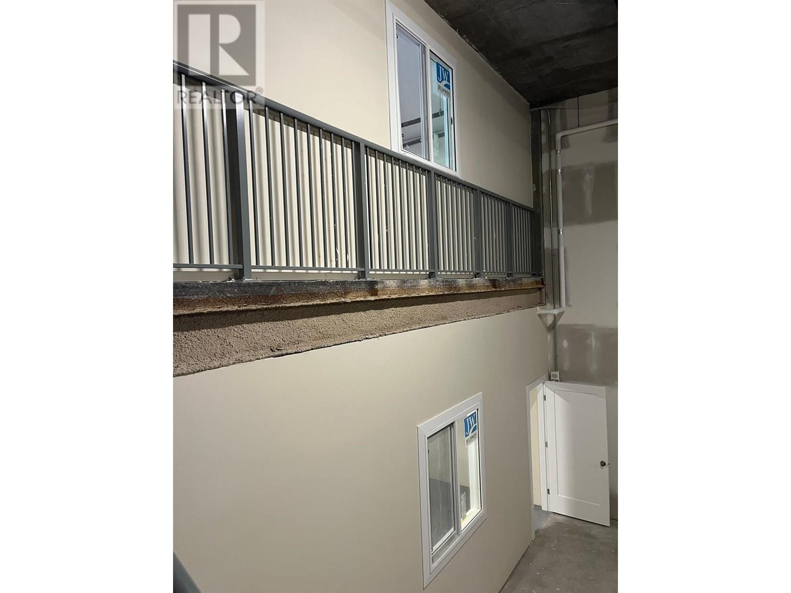 Photo 3 of 108 8188 Manitoba Street, Vancouver BC