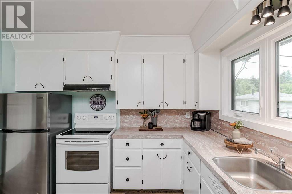 Single Family House Bungalow for Sale in   Street NE Mayland Heights Calgary 