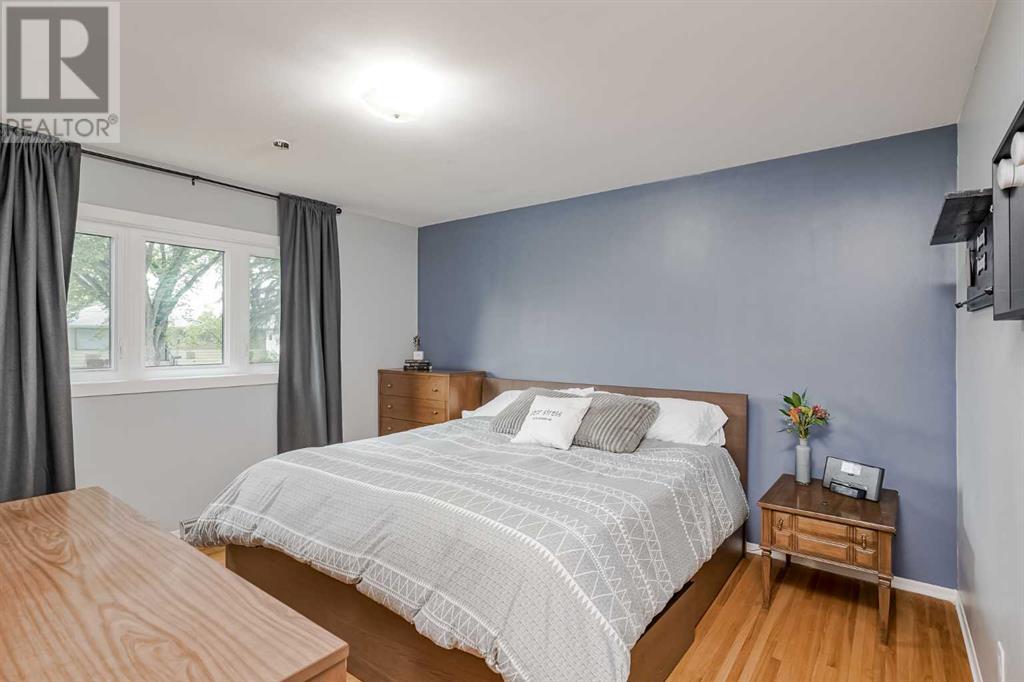 Single Family House Bungalow for Sale in   Street NE Mayland Heights Calgary 