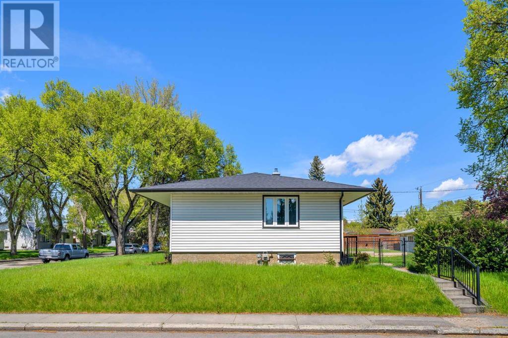 Single Family House Bungalow for Sale in   Street NE Mayland Heights Calgary 