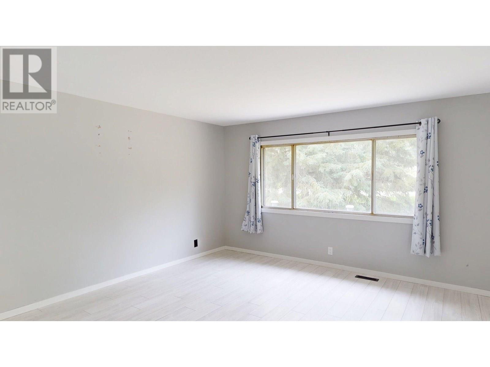 909 MOUNTAIN ASH ROAD, Quesnel
