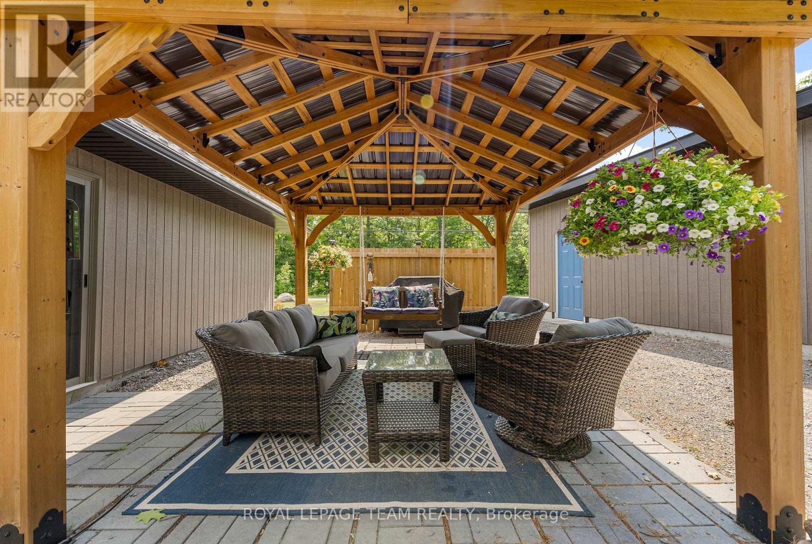 Photo 31 of 554 Poplar Way, Greater Madawaska ON