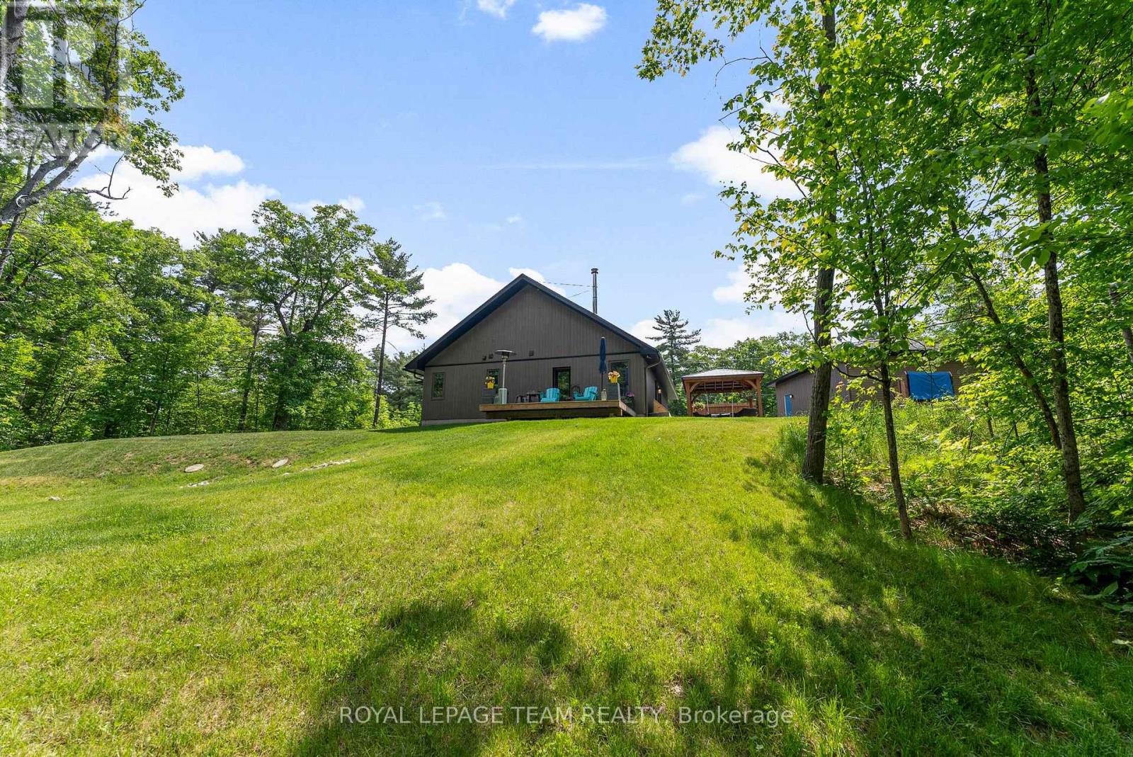 Photo 35 of 554 Poplar Way, Greater Madawaska ON