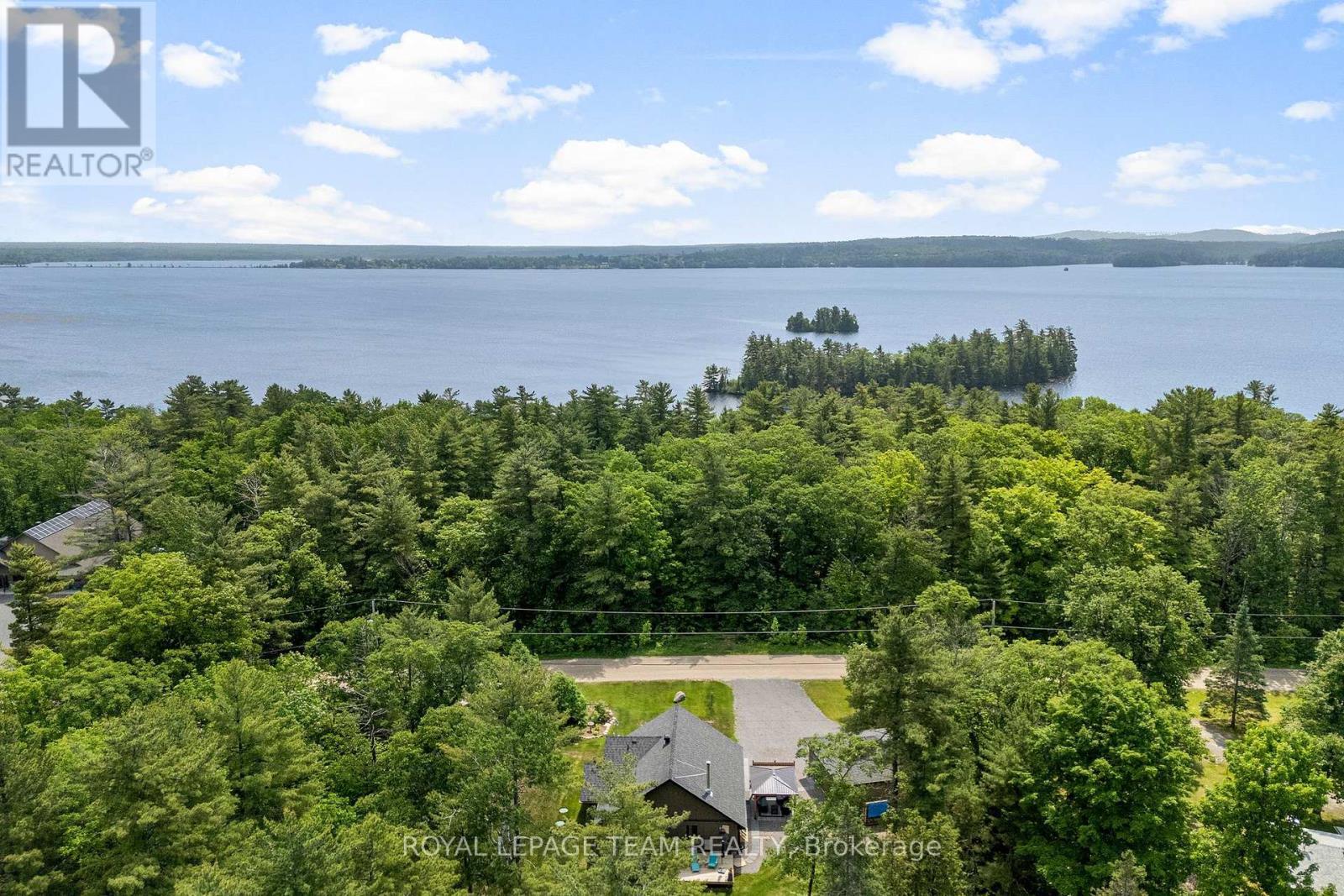 Photo 10 of 554 Poplar Way, Greater Madawaska ON