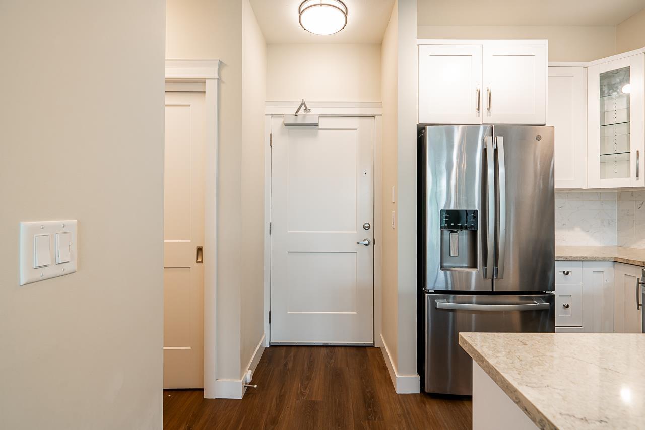 425 11077 RAVINE ROAD, Surrey