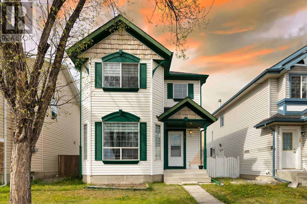 Single Family House for Sale in  Tarington Park NE Taradale Calgary 