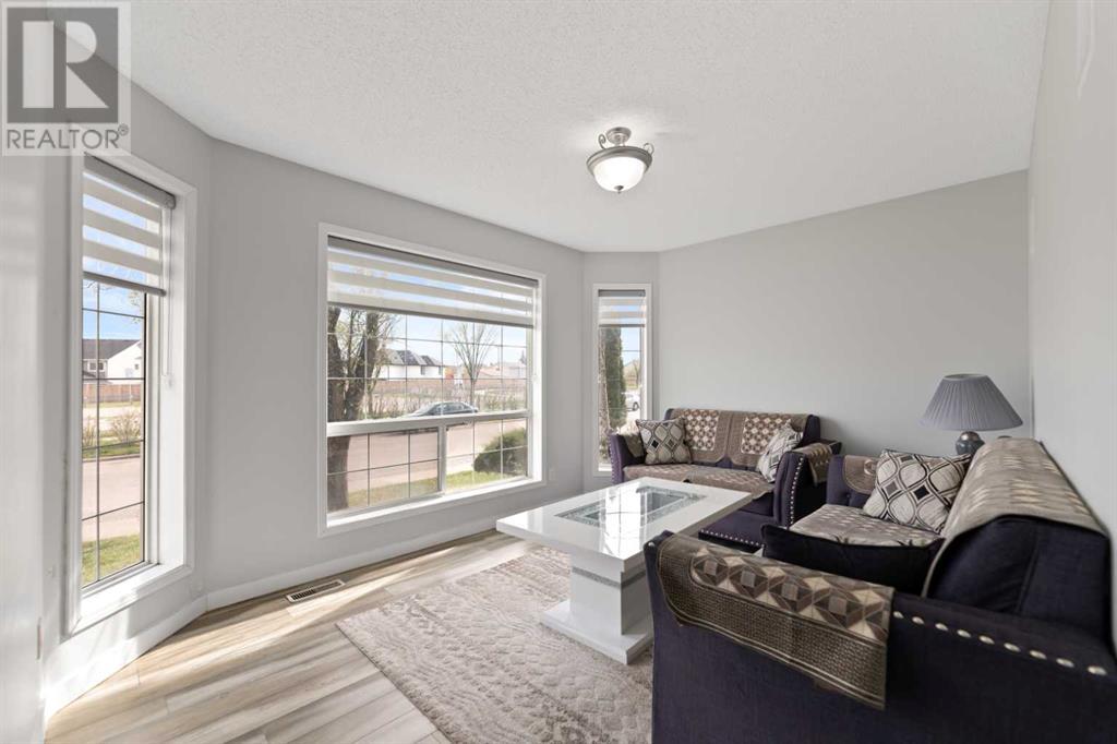 14 Tarington Park NE, Calgary, Alberta