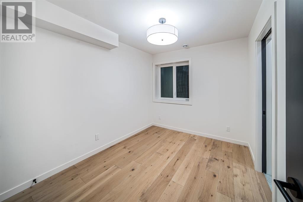 Single Family House for Sale in   Avenue NW Capitol Hill Calgary 