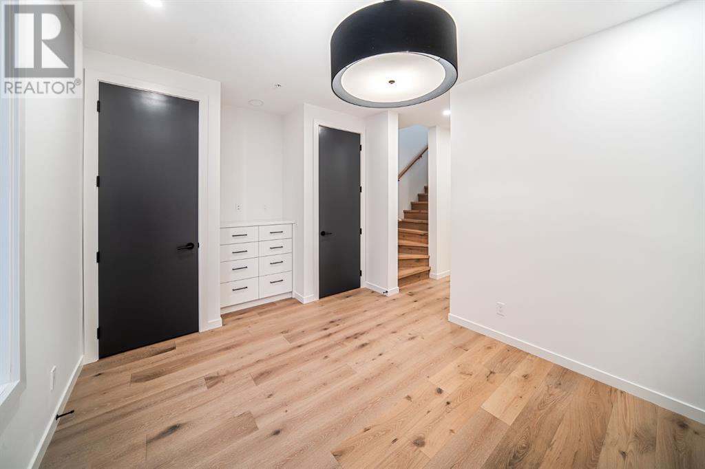 Single Family House for Sale in   Avenue NW Capitol Hill Calgary 