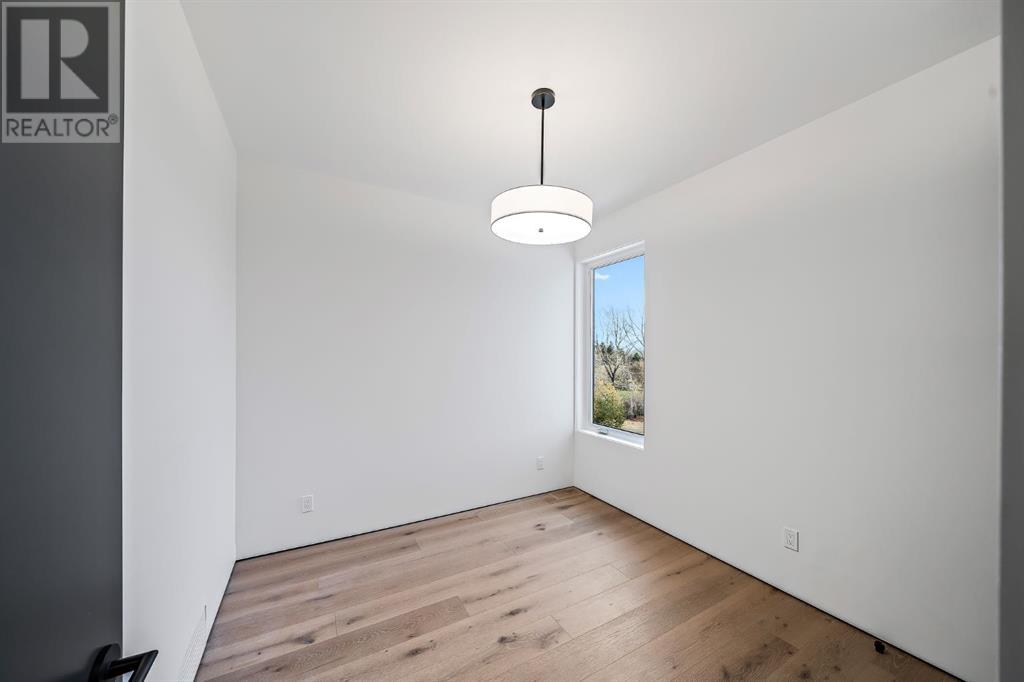 Single Family House for Sale in   Street NW Capitol Hill Calgary 