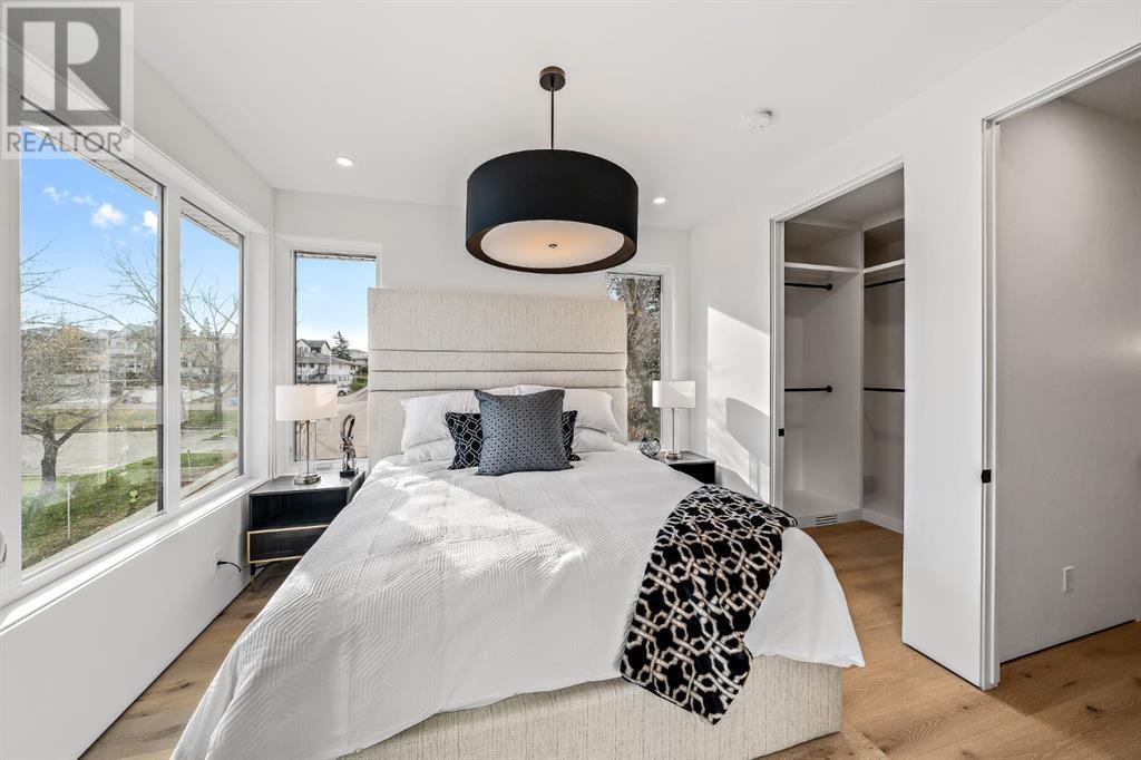 Single Family House for Sale in   Street NW Capitol Hill Calgary 