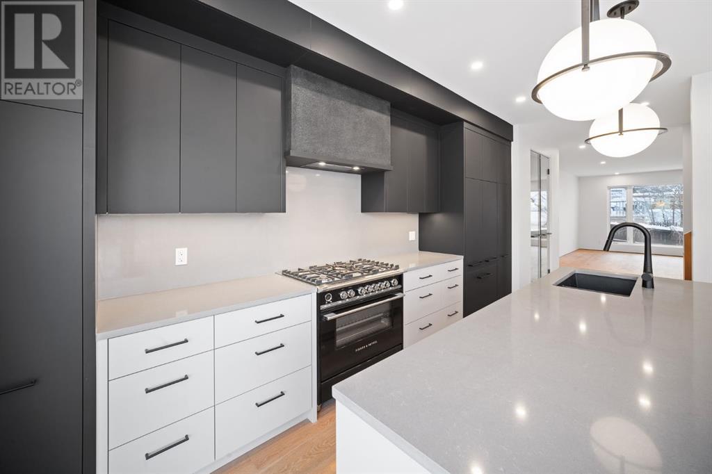 Single Family House for Sale in   Street NW Capitol Hill Calgary 